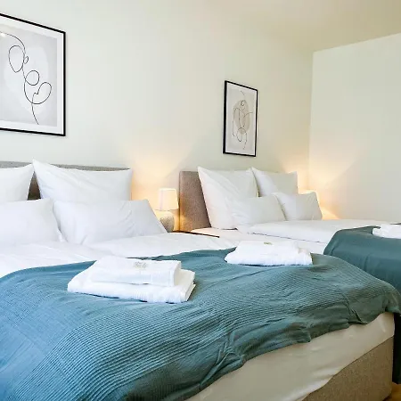 Uniqe- 6 Pers - Design - Fair - Sky-tv - Parking *