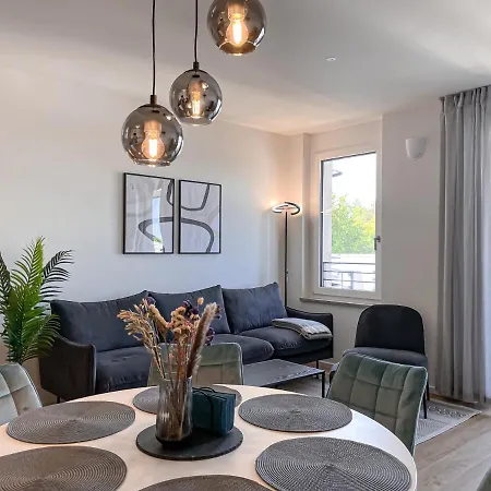 Uniqe- 6 Pers - Design - Fair - Sky-tv - Parking Appartement Augsburg