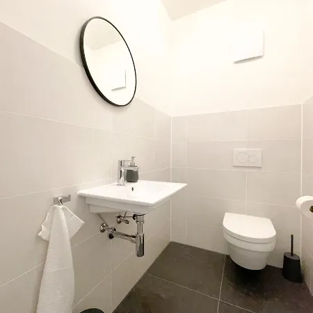 Appartement Uniqe- 6 Pers - Design - Fair - Sky-tv - Parking *
