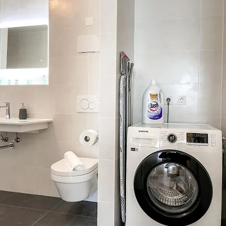 Appartement Uniqe- 6 Pers - Design - Fair - Sky-tv - Parking Augsburg
