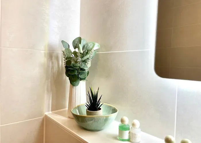 Uniqe- 6 Pers - Design - Fair - Sky-tv - Parking 公寓