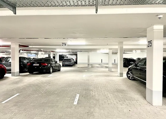 Uniqe- 6 Pers - Design - Fair - Sky-tv - Parking Apartmán