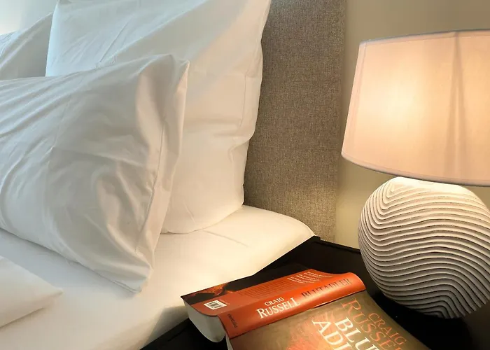 Uniqe- 6 Pers - Design - Fair - Sky-tv - Parking 奥格斯堡